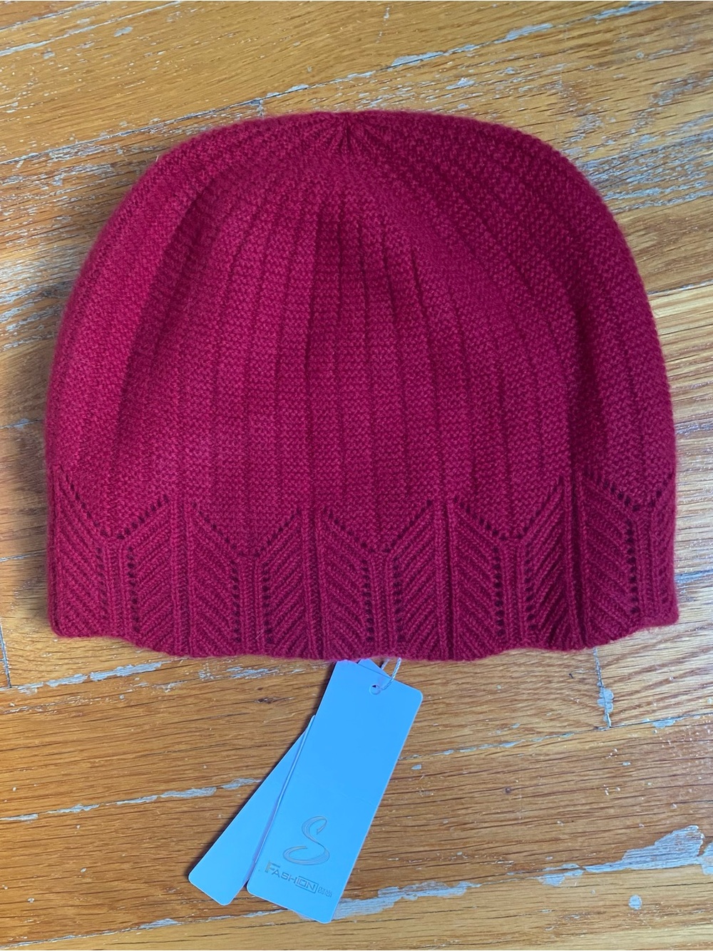 NWT 100% Cashmere Red Ribbed Knit Beanie
